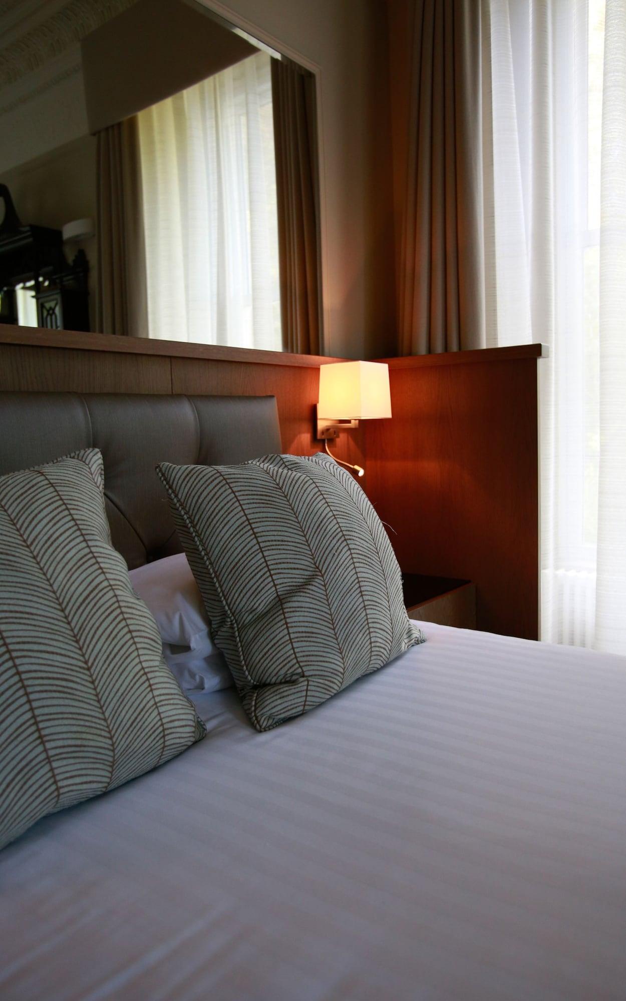 Lynnhurst Hotel Johnstone Esterno foto