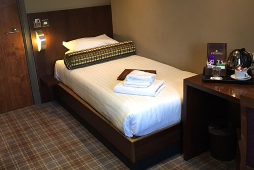 Lynnhurst Hotel Johnstone Esterno foto